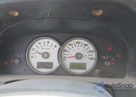 2005 Ford Escape Xlt z USA, uszkodzony, nr VIN 1FMYU031X5KA64050